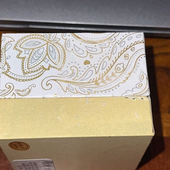 New in box CHARTER CLUB Fine Silver Plate Crystal Wavy Ring - Picture 6 of 6